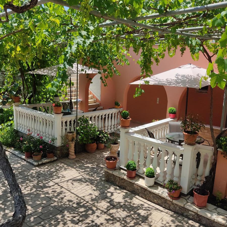 Ferienwohnung Nikolaou Thomas House Parga Exterior foto